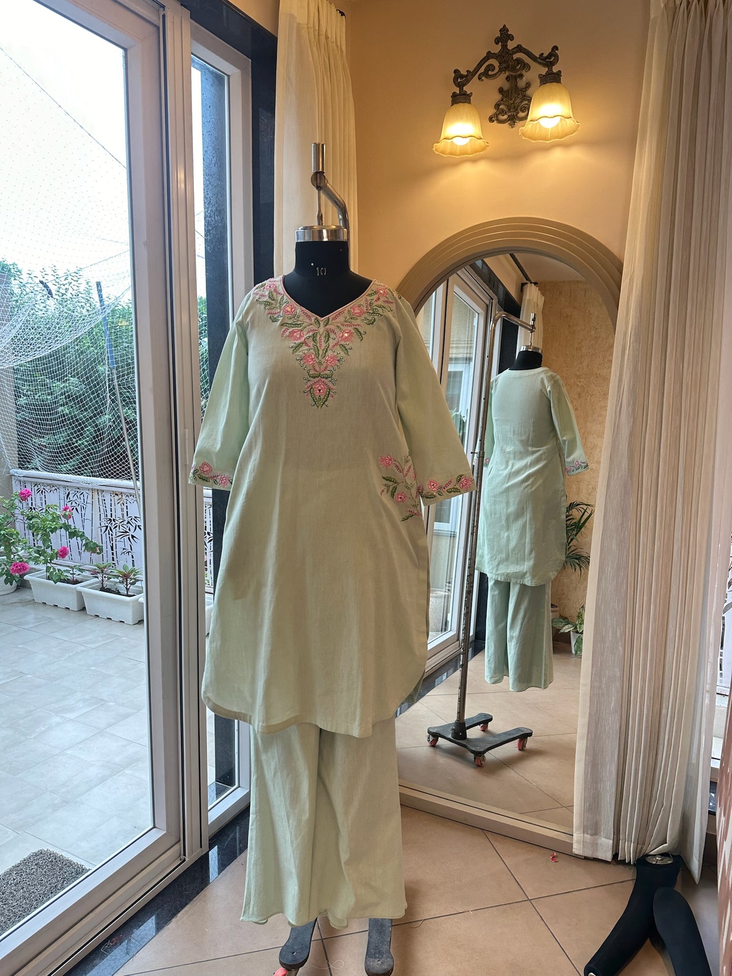 Mint Linen Cotton Dahlia Garden V Neck Kurta Set