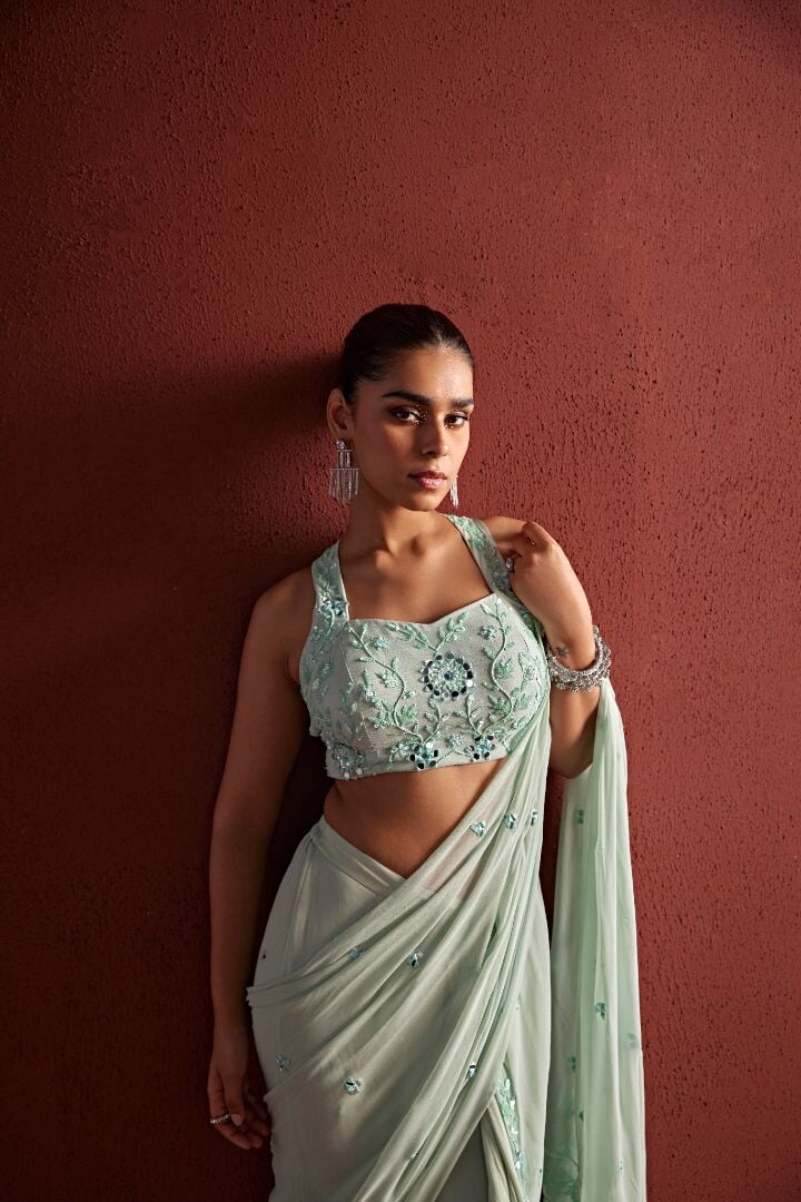 Copy of 11 nazakat Saris & Lehengas TariniVij