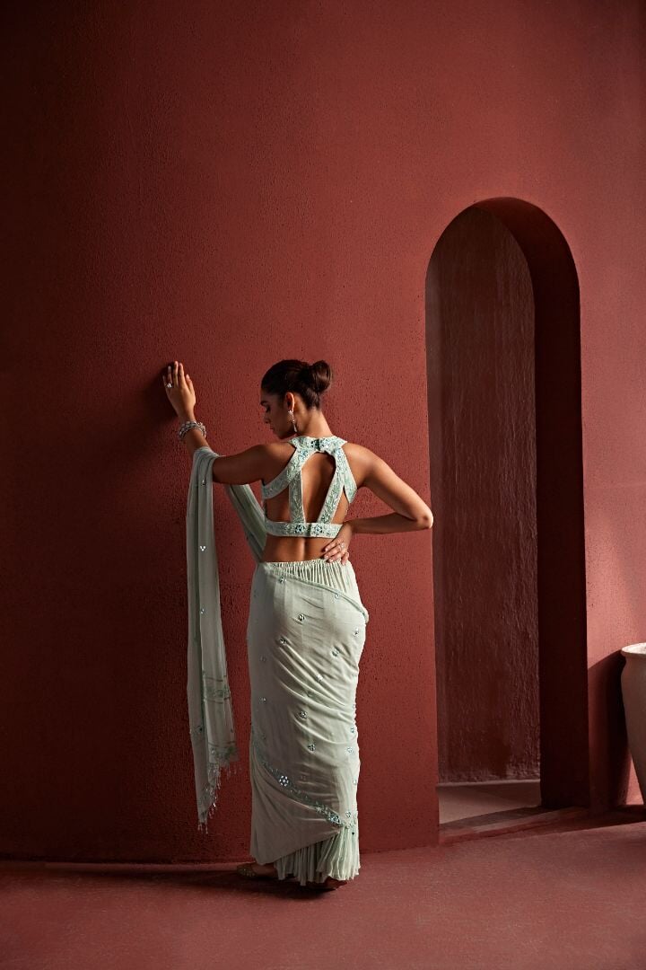 Copy of 11 nazakat Saris & Lehengas TariniVij