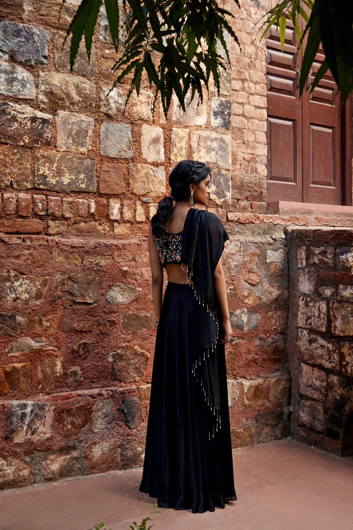 Adya Saris & Lehengas TariniVij