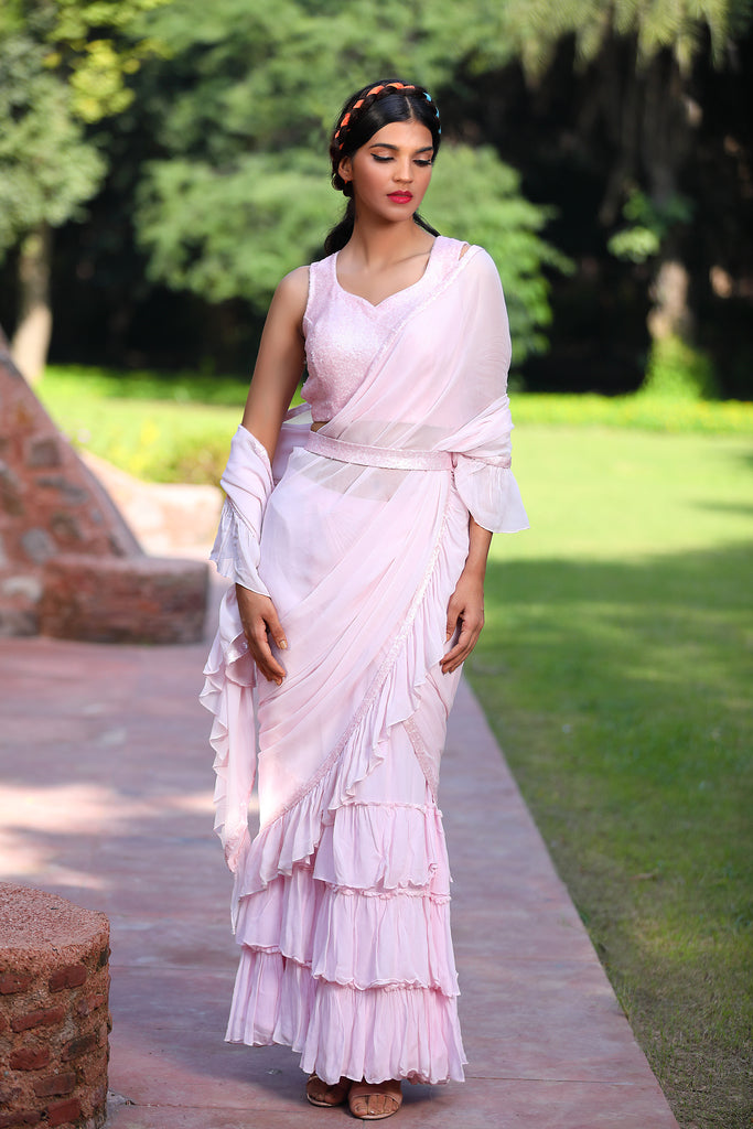 Alice Saris & Lehengas TariniVij