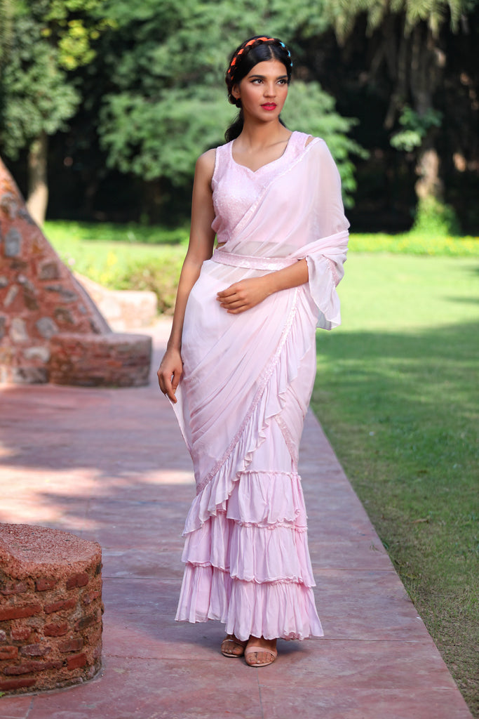 Alice Saris & Lehengas TariniVij