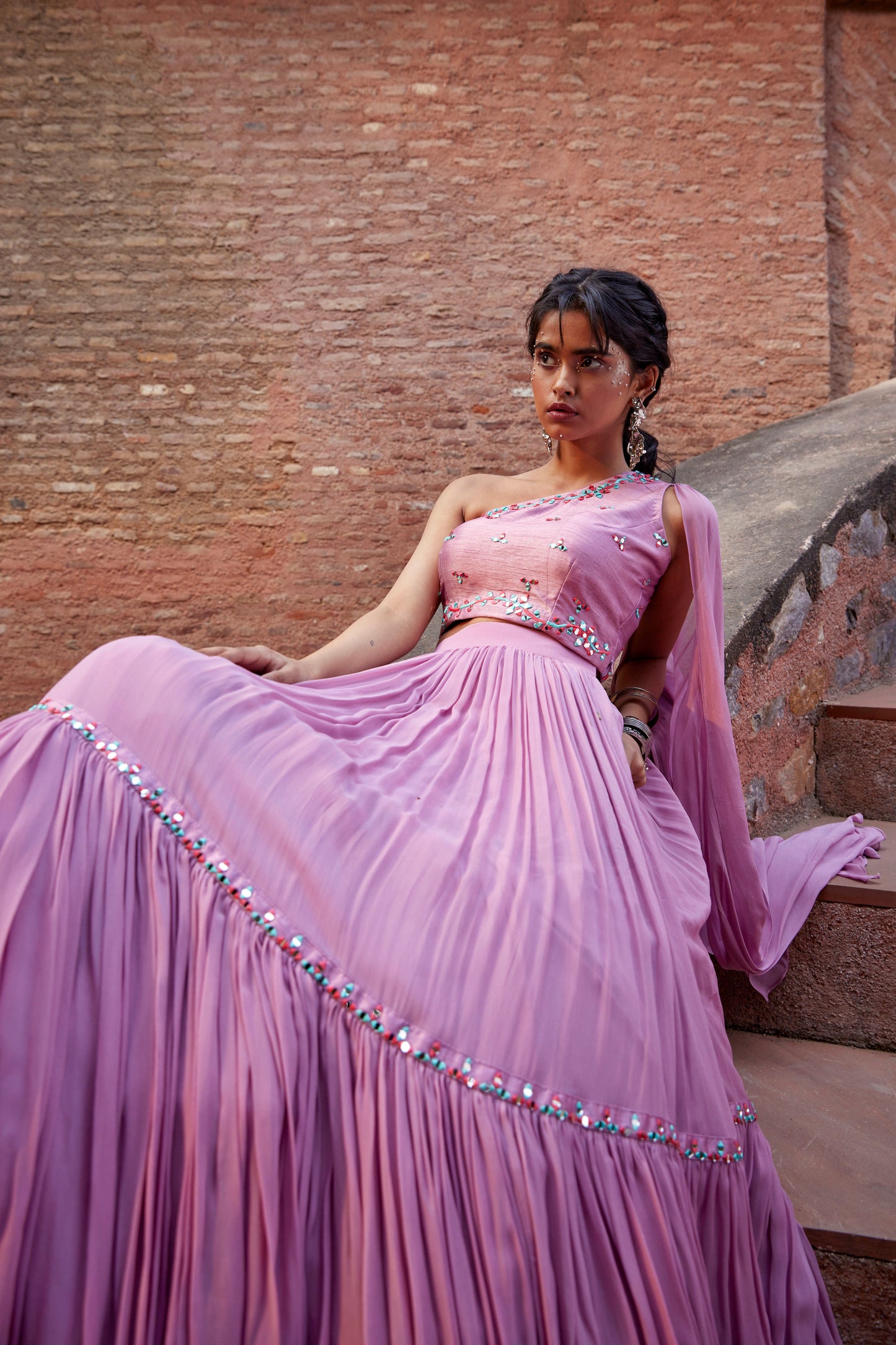 Ameya Saris & Lehengas TariniVij