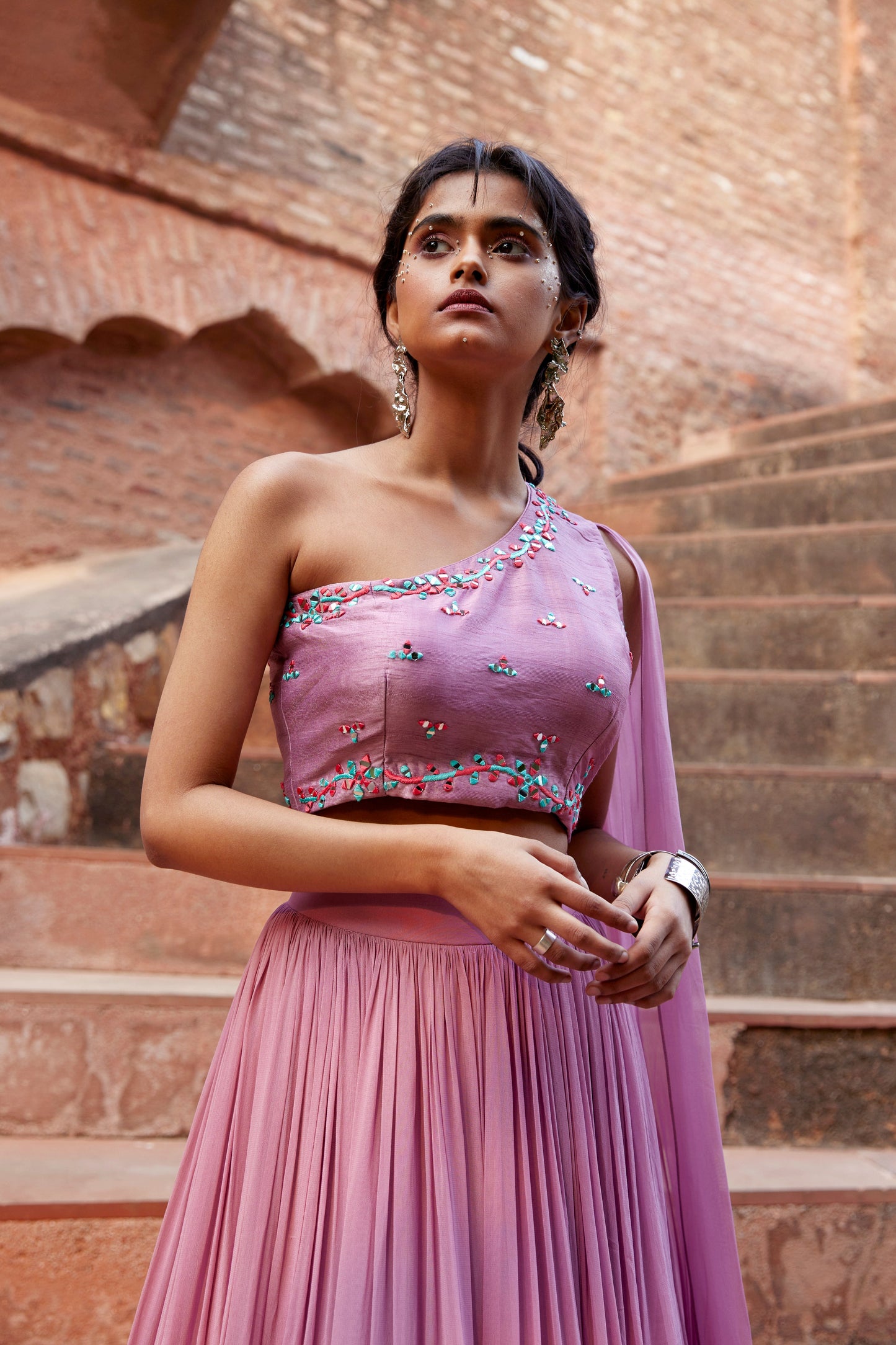 Ameya Saris & Lehengas TariniVij