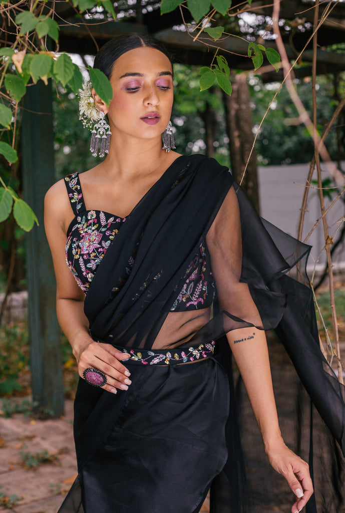 Falak TariniVij
