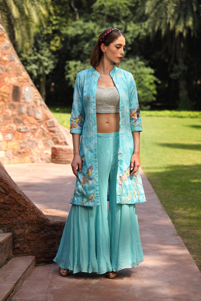 Jasmine Saris & Lehengas TariniVij