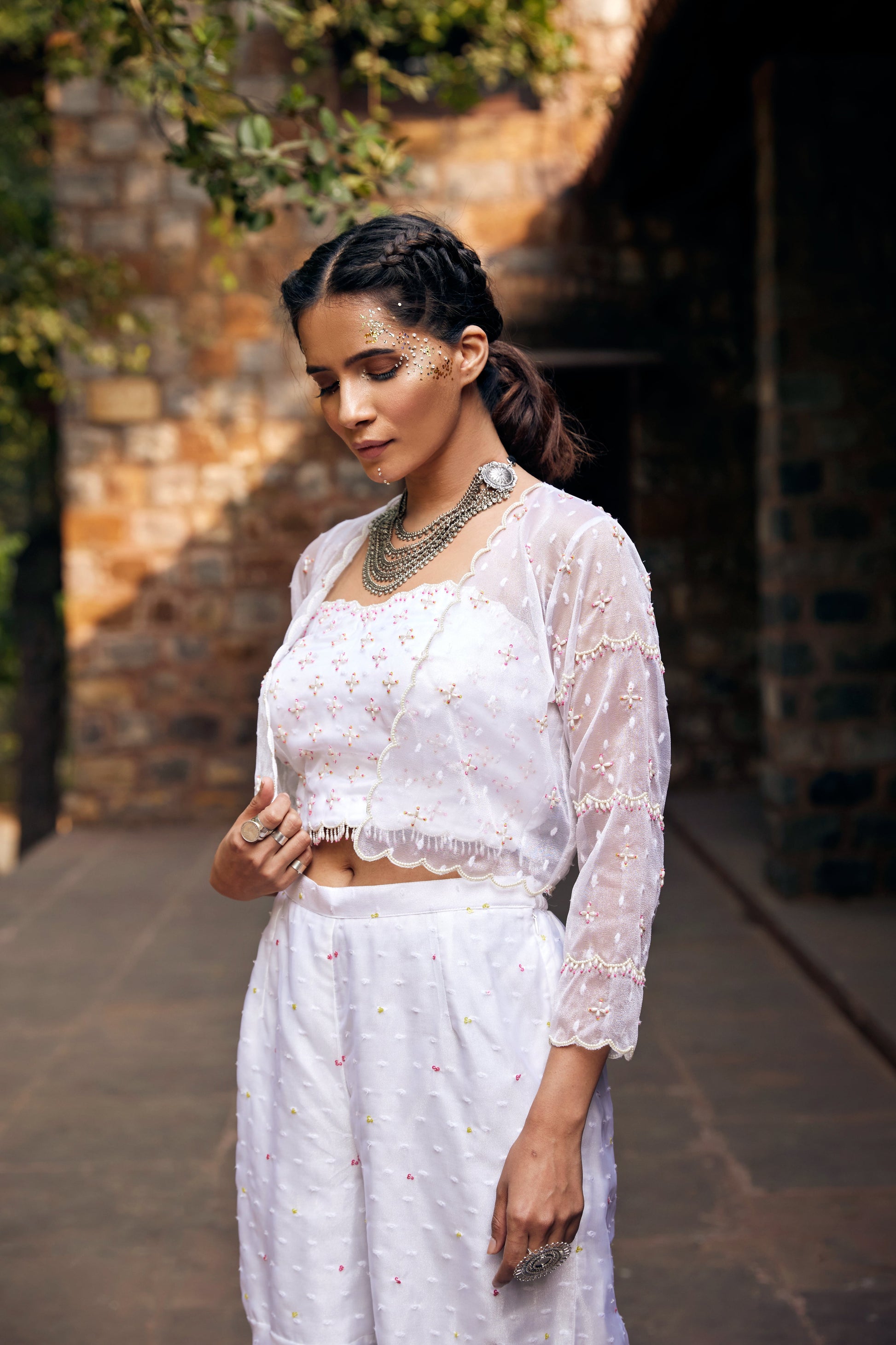 Mahi Saris & Lehengas TariniVij