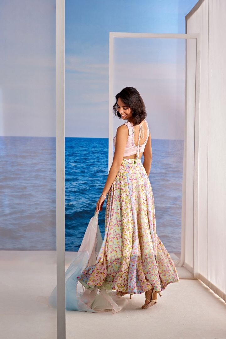 phlox 11 Saris & Lehengas TariniVij