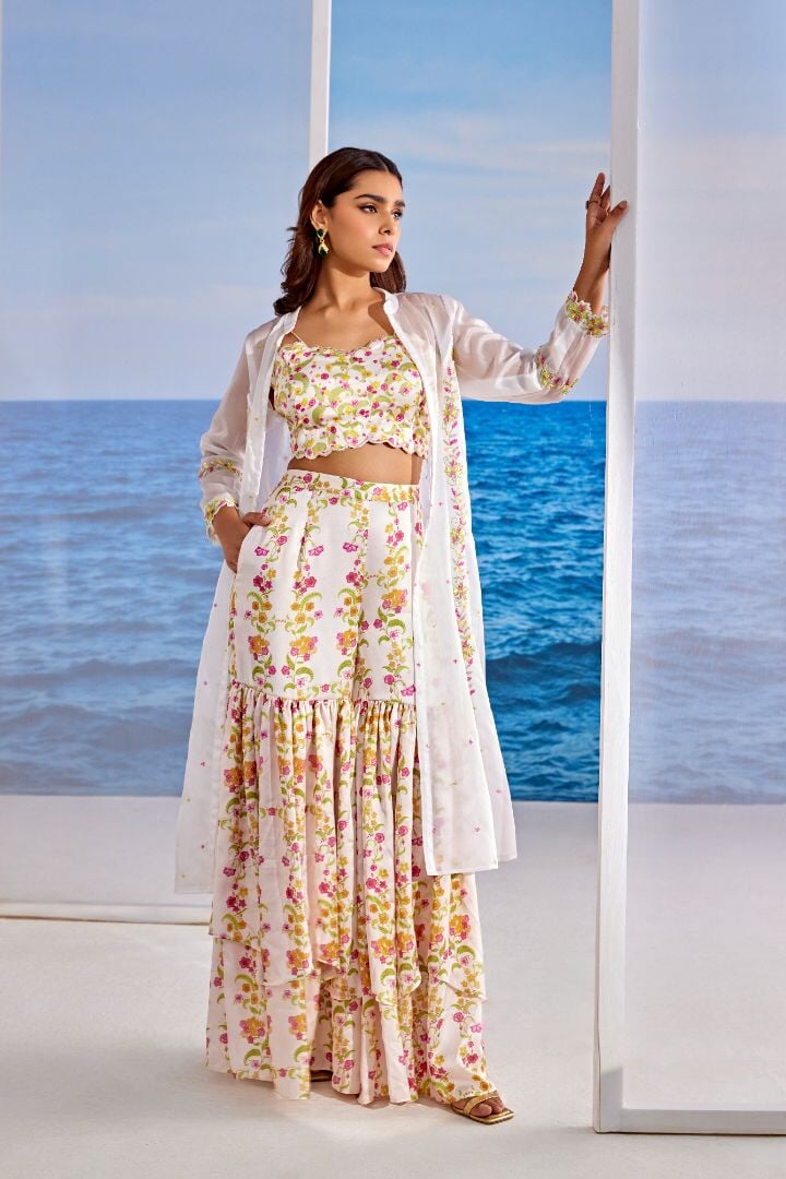 phlox 6 Saris & Lehengas TariniVij