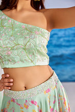 Load image into Gallery viewer, Phlox 4 Saris &amp; Lehengas TariniVij 
