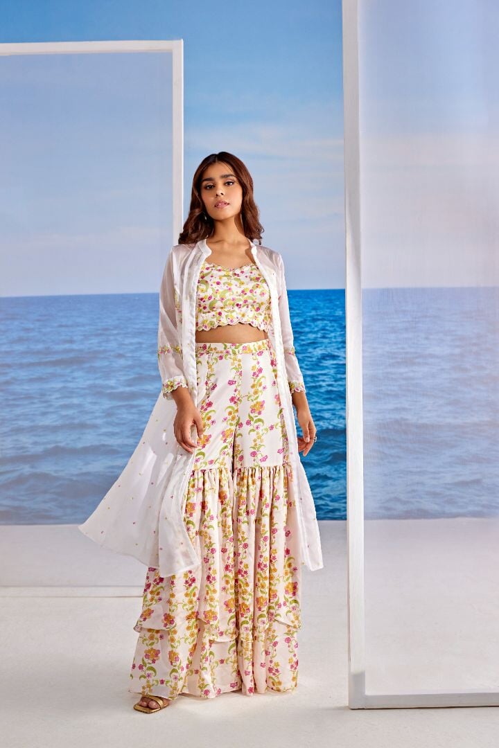phlox 6 Saris & Lehengas TariniVij 